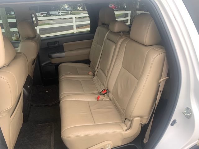 Used 2015 Toyota Sequoia SR5 w/ Premium Package AWD/4WD image 11