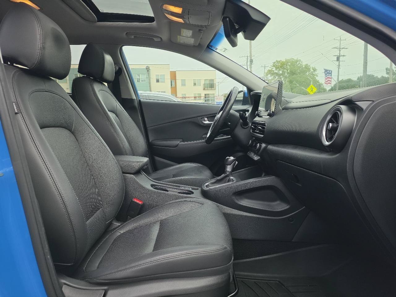 Used 2022 Hyundai Kona Limited FWD image 19