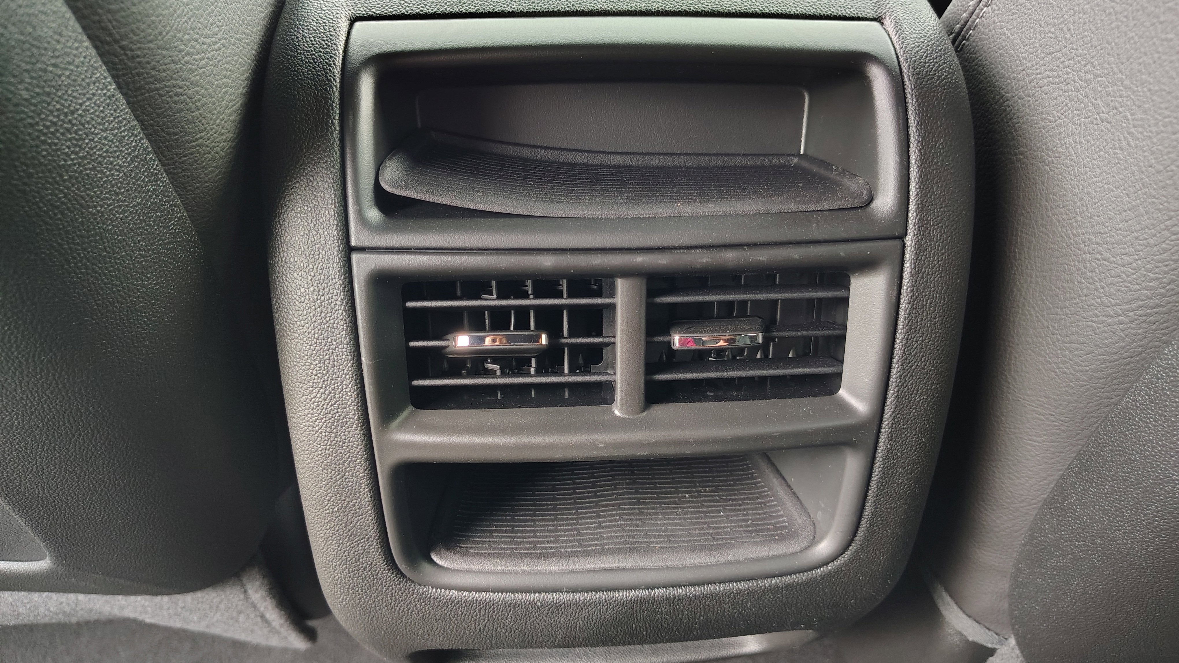 New 2025 Cadillac XT5 Luxury w/ LPO, Floor Liner Package image 38