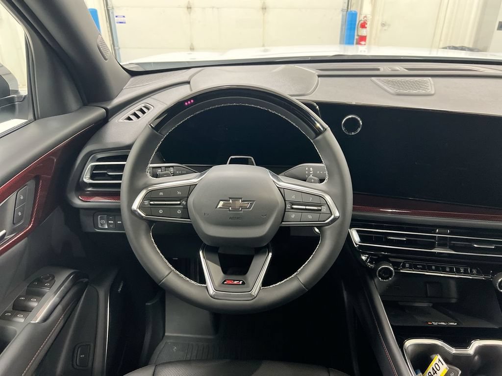 New 2026 Chevrolet Traverse Z71 w/ Enhanced Driving Package AWD/4WD image 11