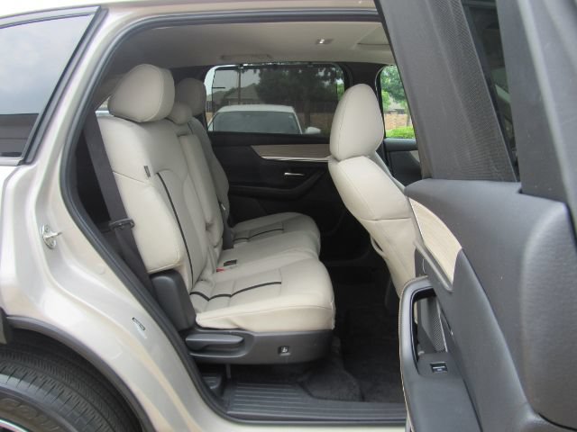 Used 2024 MAZDA CX-90 Plug-In Hybrid w/ Preferred AWD/4WD image 23