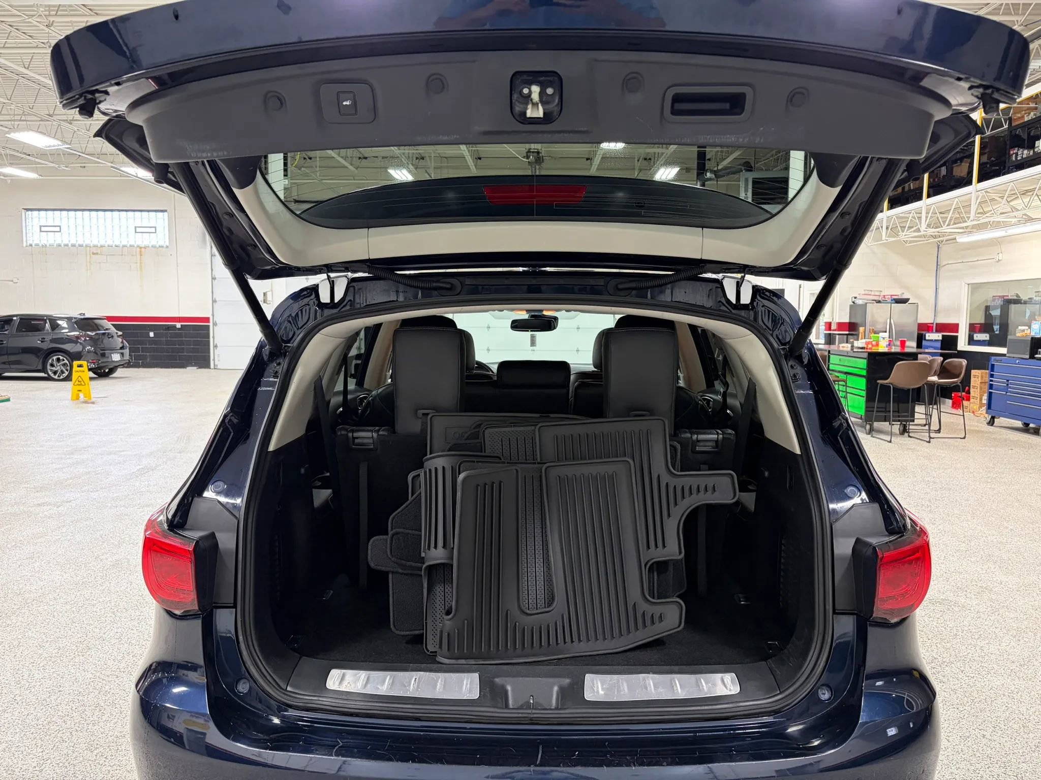 Used 2019 INFINITI QX60 Pure image 24