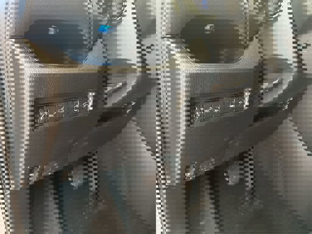 Used 2020 Toyota RAV4 XSE image 38