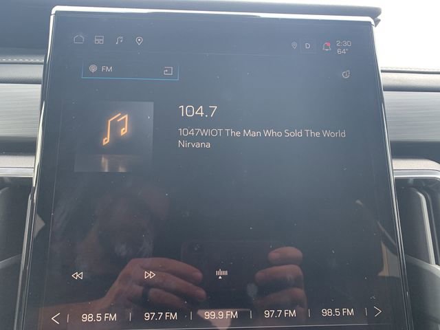 Certified 2025 GMC Acadia Elevation w/ Elevation Premium Package image 13