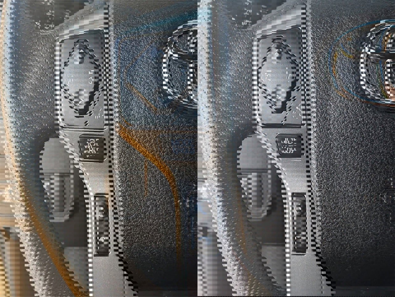 Used 2021 Toyota Tacoma Limited image 24