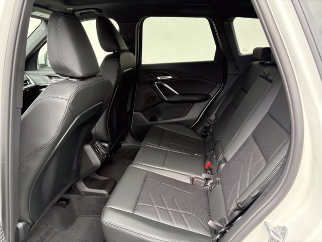New 2027 BMW X1 xDrive28i AWD/4WD image 11