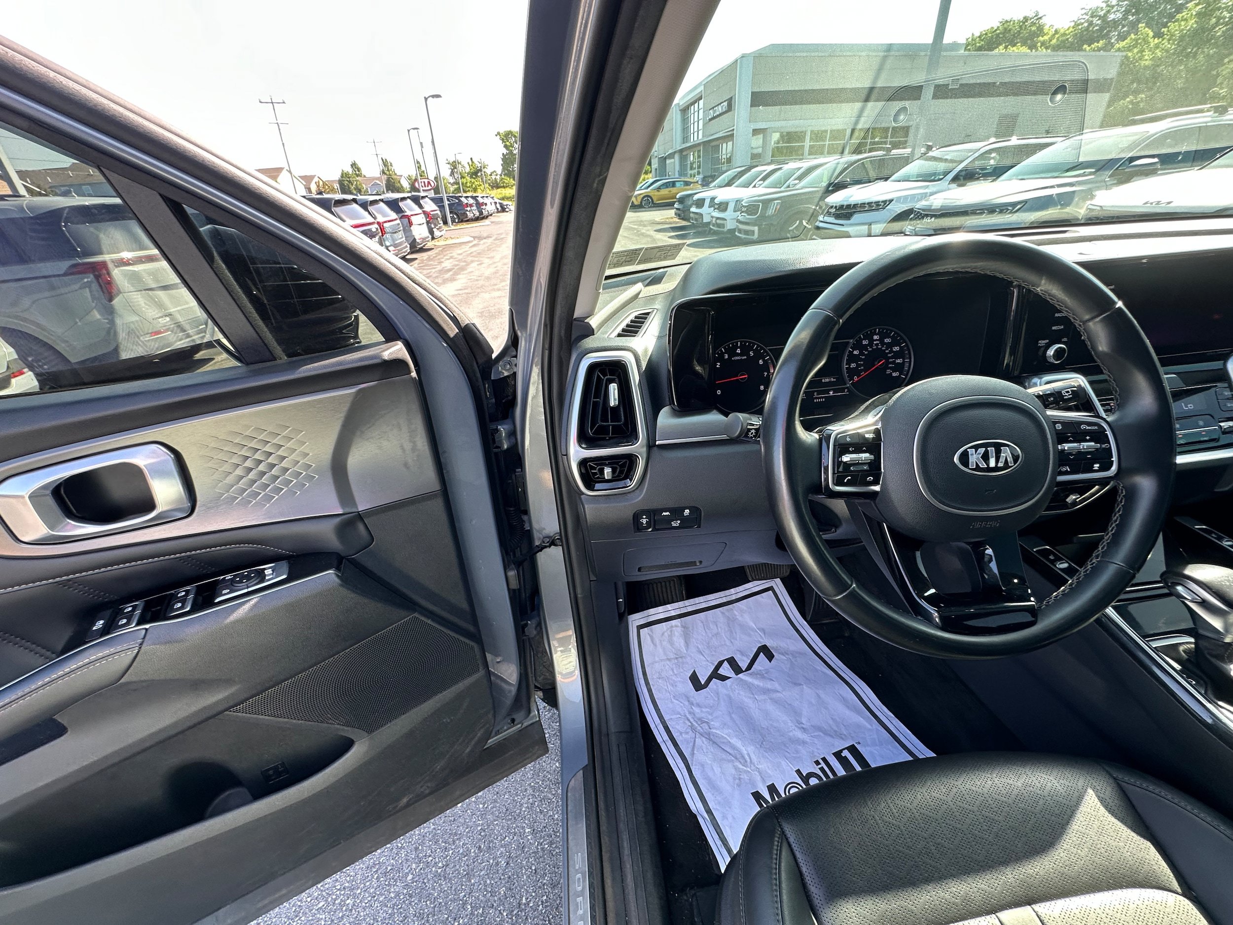Used 2021 Kia Sorento SX AWD/4WD image 32