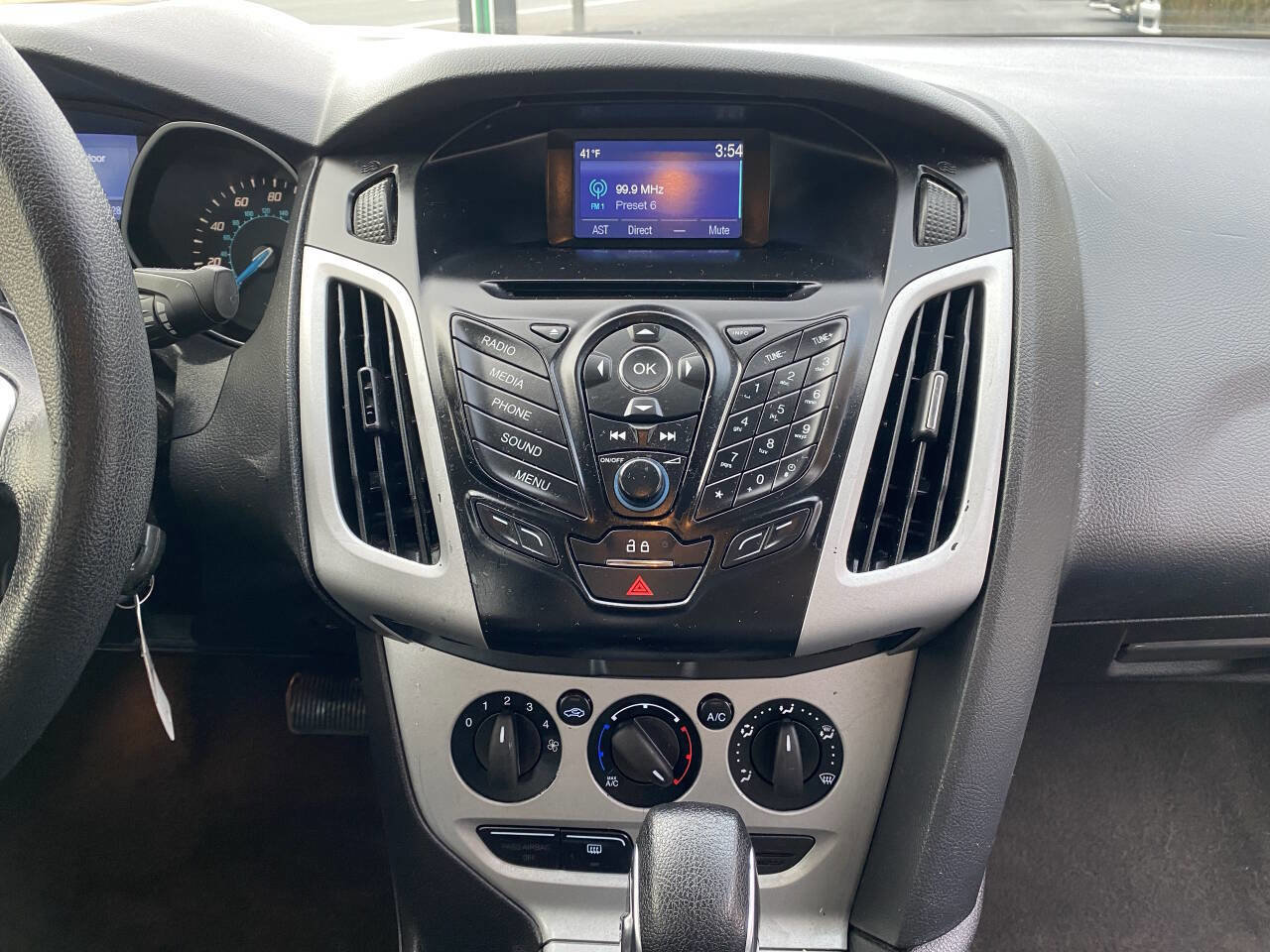 Used 2014 Ford Focus SE image 14