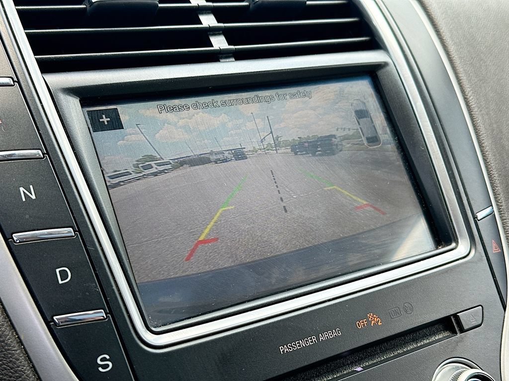 Used 2017 Lincoln MKX Reserve w/ Lincoln MKX Climate Package FWD image 23