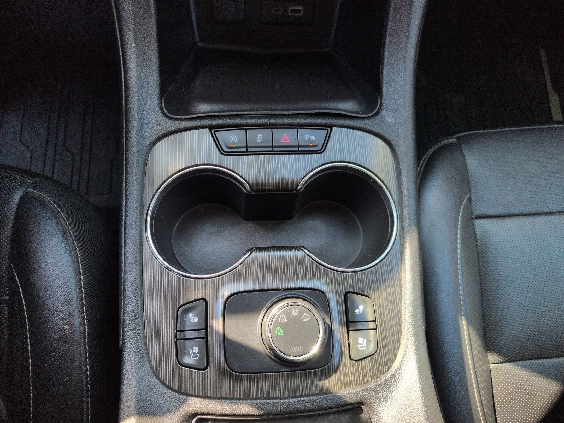 Used 2020 GMC Acadia SLT w/ Premium Package image 14