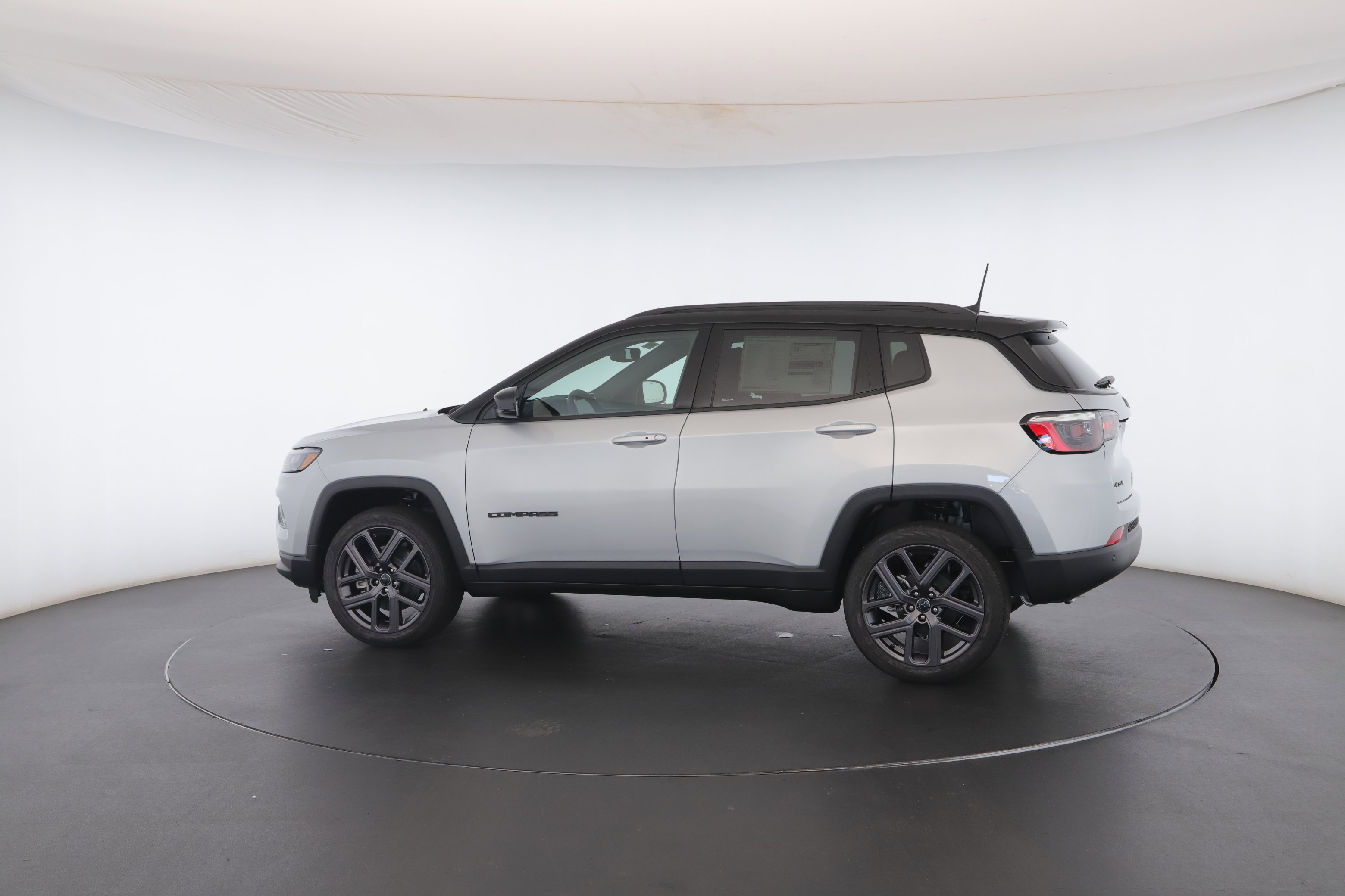 New 2026 Jeep Compass Limited image 18