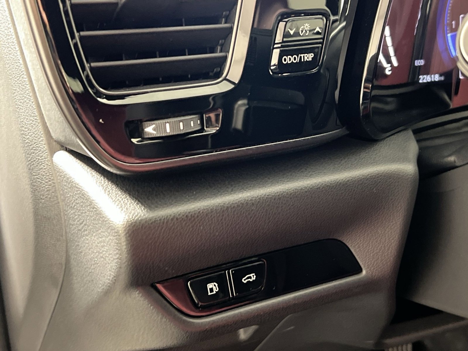 Used 2023 Lexus NX 350 AWD image 31