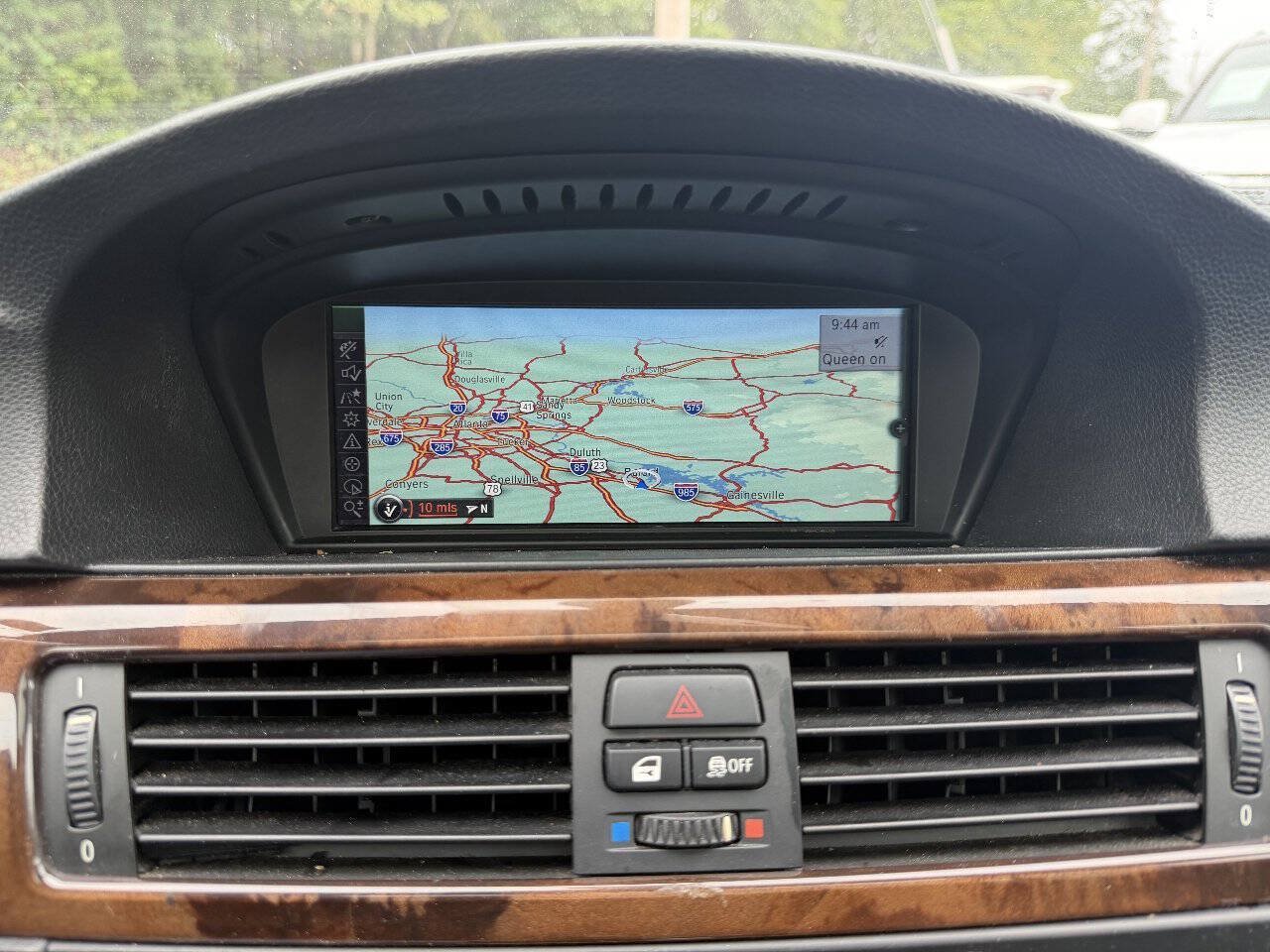 Used 2011 BMW 335i xDrive Sedan AWD/4WD image 21