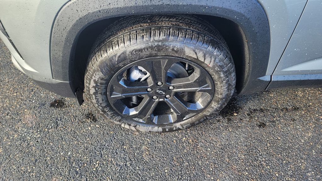 New 2026 Chevrolet Equinox LT w/ Convenience Package II image 4