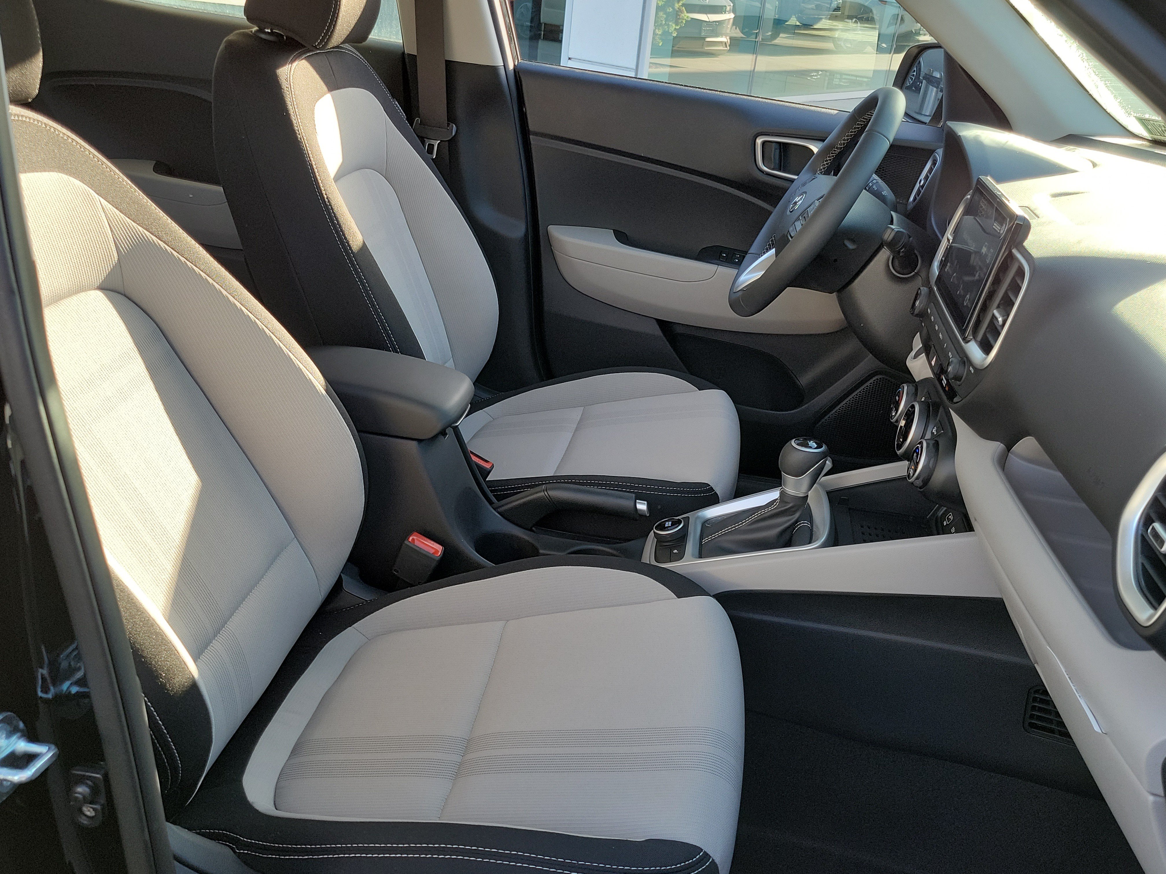 New 2026 Hyundai Venue SEL FWD image 14