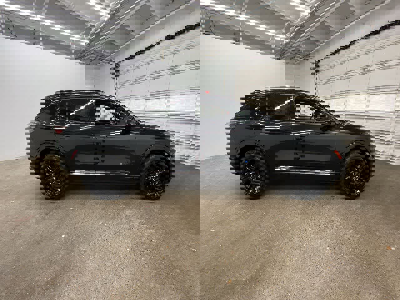 Used 2024 Chevrolet Equinox EV RS image 7