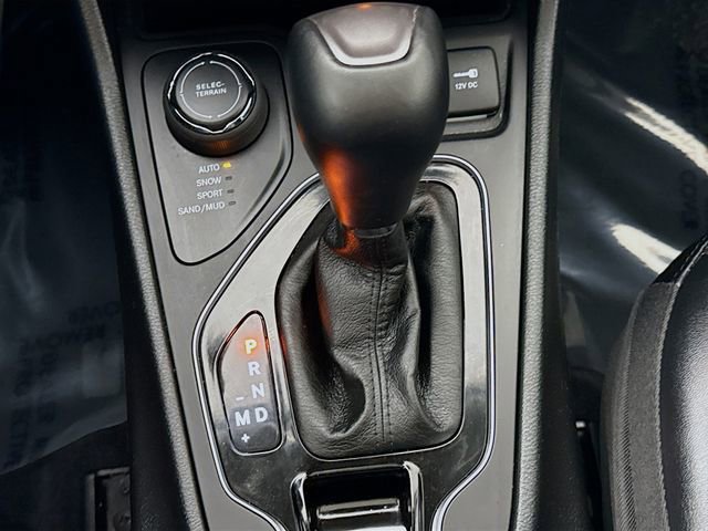 Used 2022 Jeep Cherokee Limited w/ Elite Package image 17