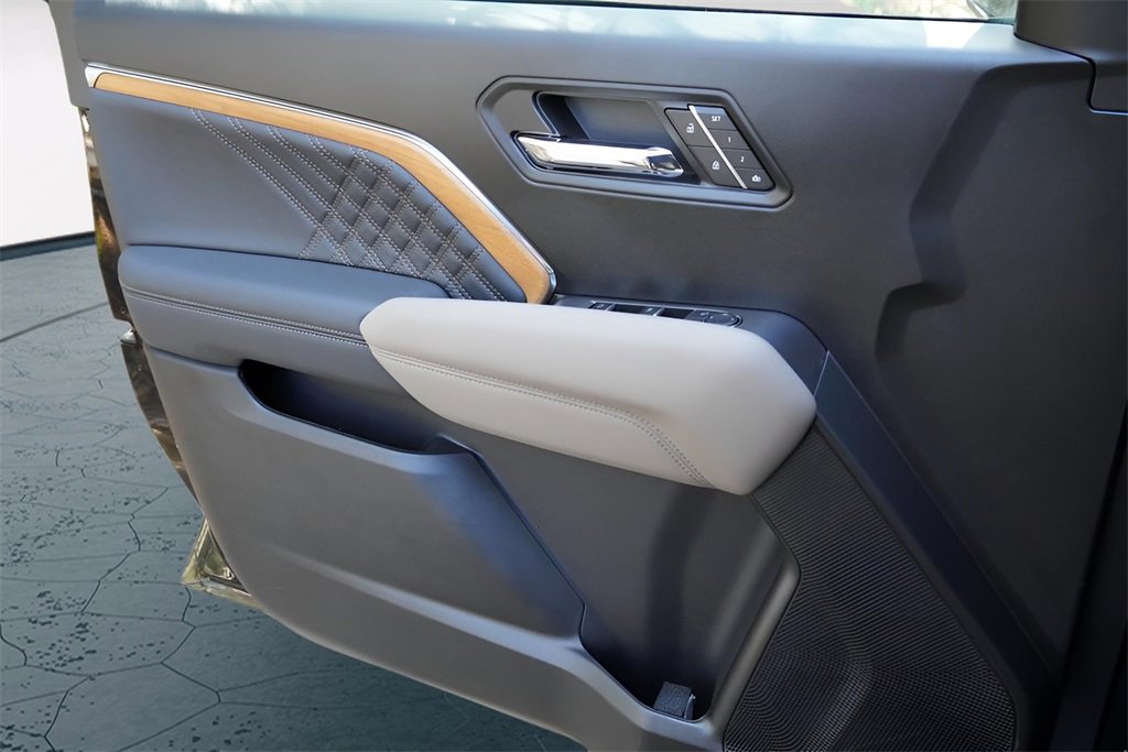 New 2026 GMC Canyon Denali image 23