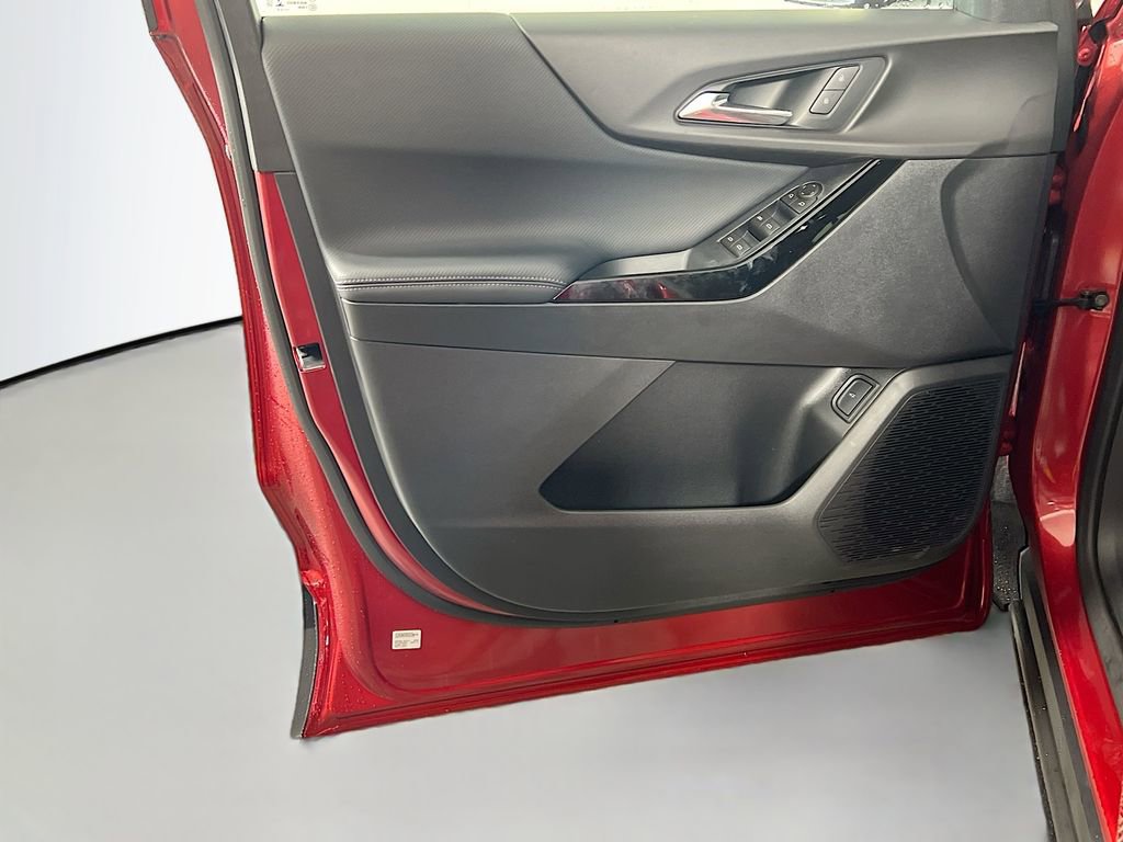 New 2026 Chevrolet Equinox LT w/ Convenience Package II image 18