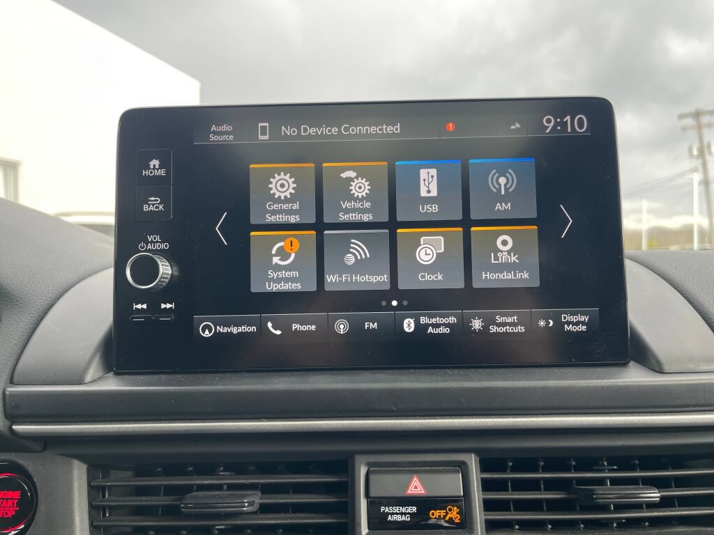 Used 2024 Honda Pilot Elite image 11