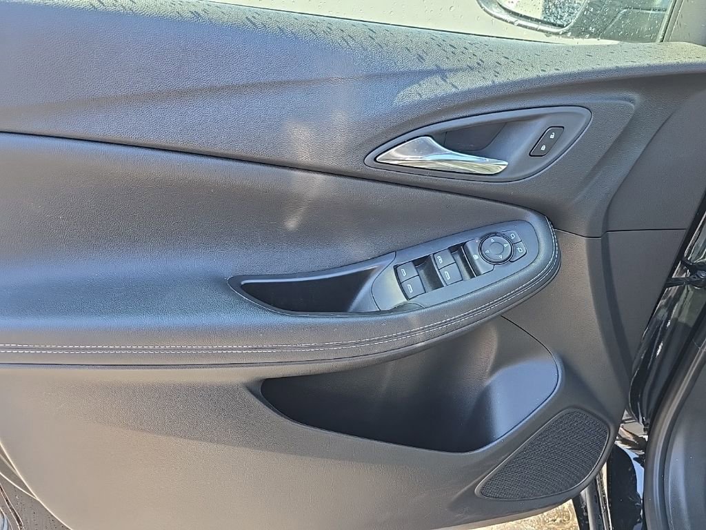 Used 2025 Buick Encore GX Preferred FWD image 7
