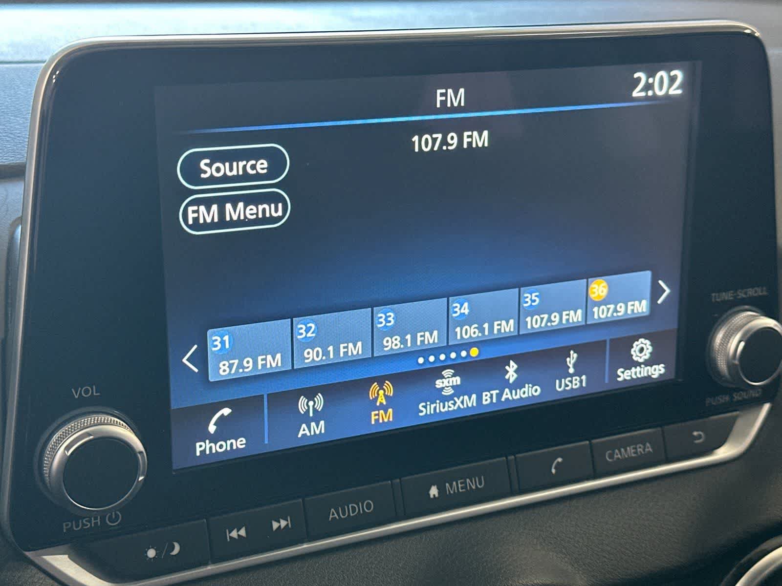 Used 2024 Nissan Sentra SV FWD image 18