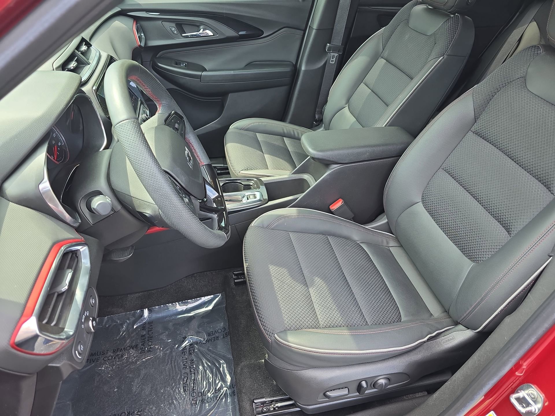 Used 2023 Chevrolet TrailBlazer RS w/ Sun and Liftgate Package FWD image 15