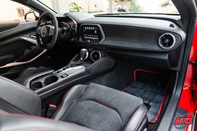 Used 2018 Chevrolet Camaro ZL1 RWD image 16