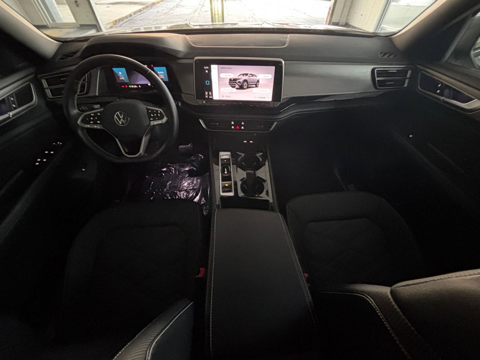 Used 2025 Volkswagen Atlas Cross Sport SE image 33