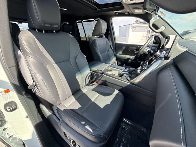 Certified 2025 Lexus LX 700h Luxury w/ Appearance Package AWD/4WD image 27