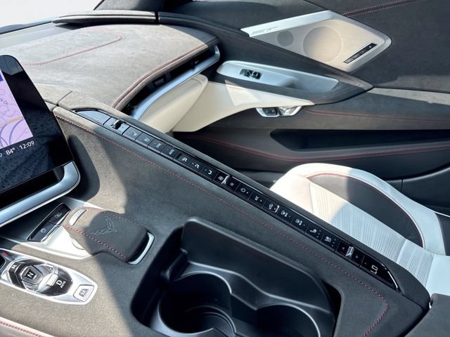 Used 2023 Chevrolet Corvette Stingray Premium Conv RWD image 19