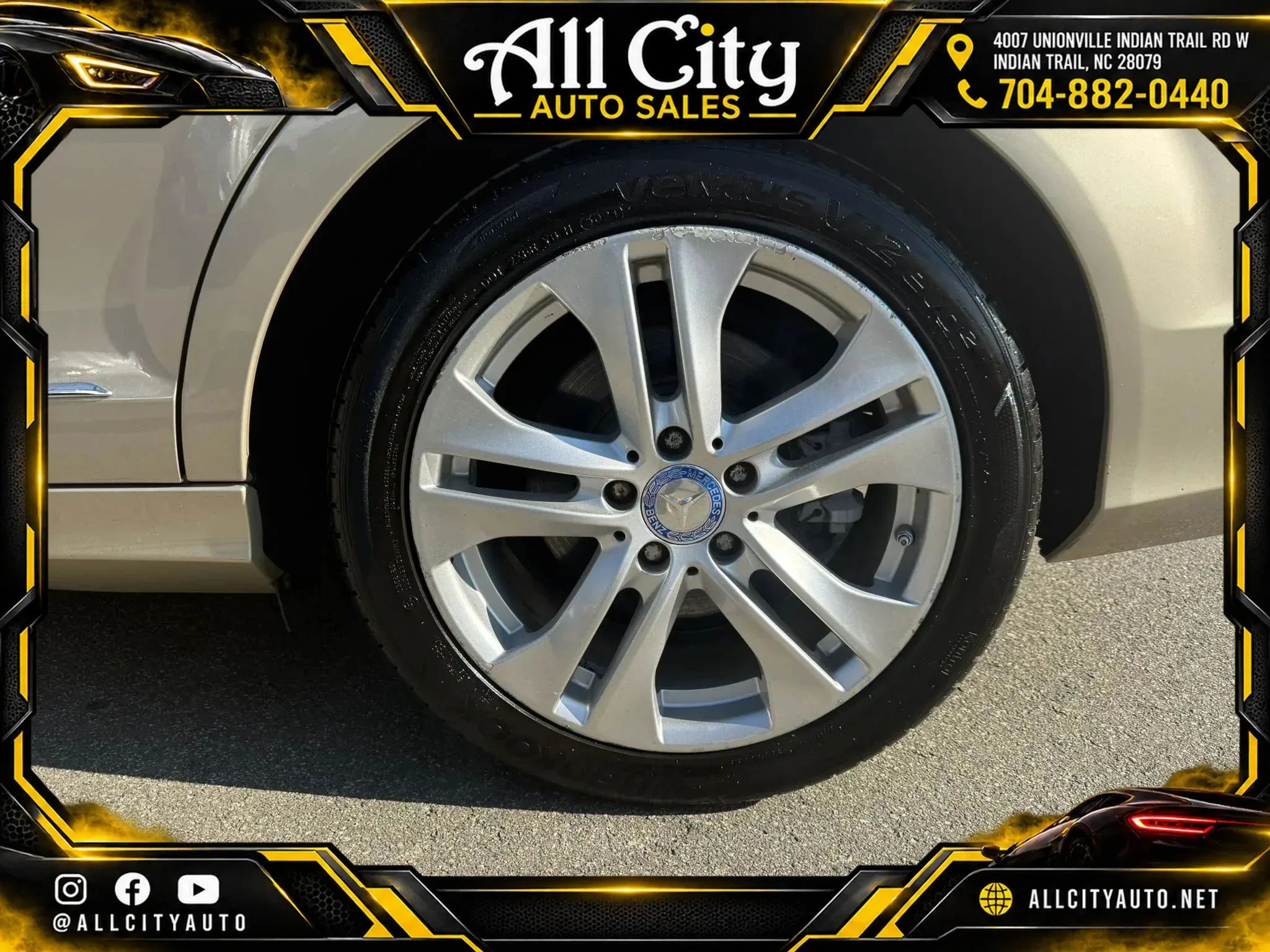 Used 2012 Mercedes-Benz C 250 Sedan image 30