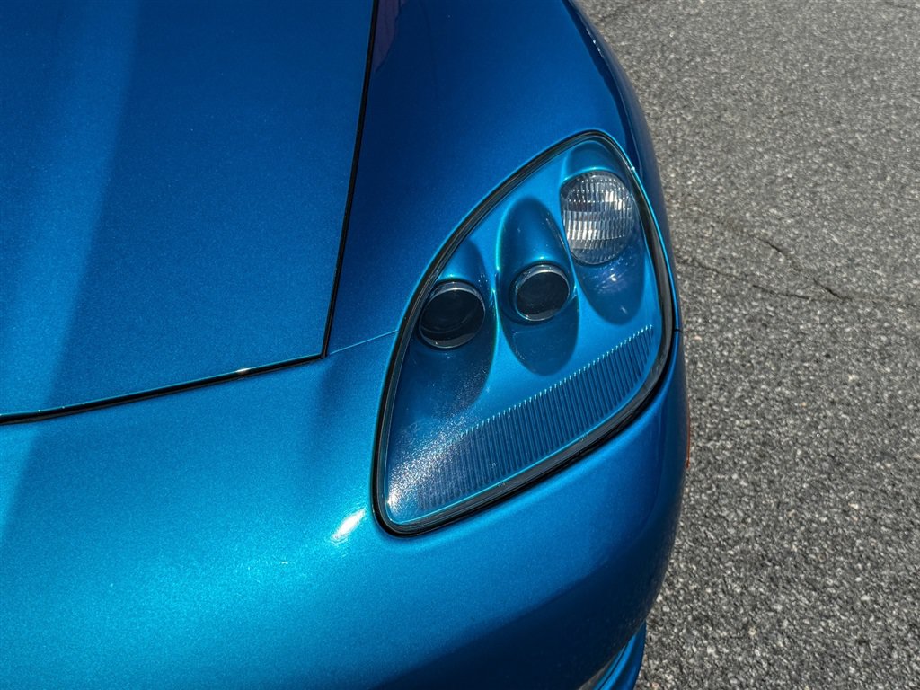 Used 2008 Chevrolet Corvette Convertible RWD image 16