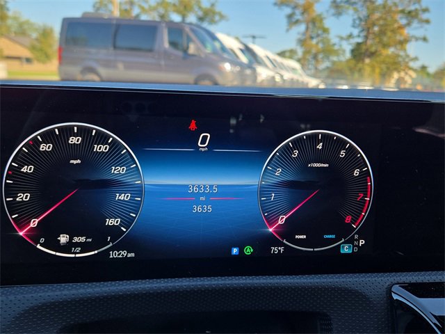 Used 2025 Mercedes-Benz CLA 250 4MATIC image 9