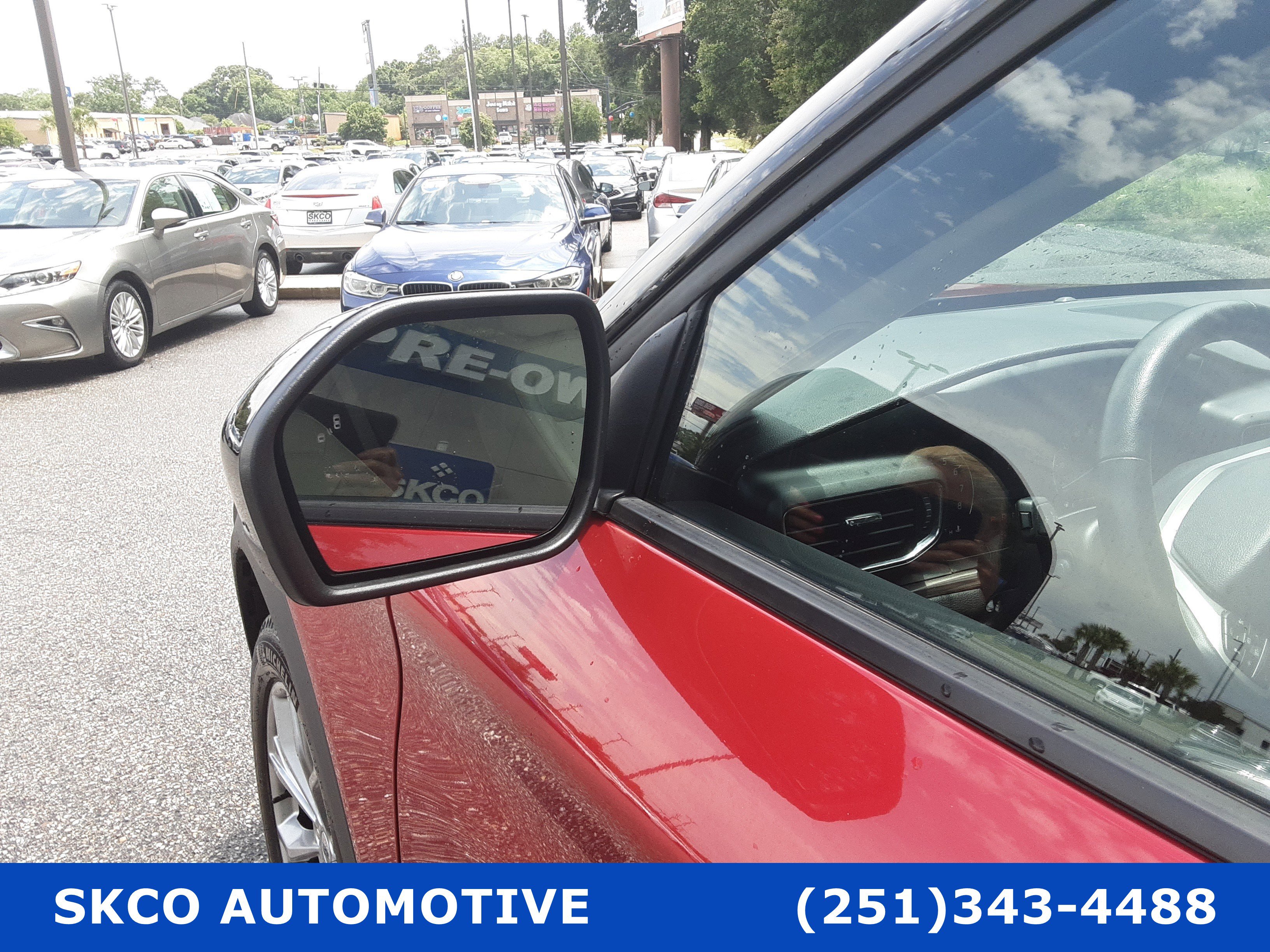 Used 2023 Ford Explorer Limited image 10