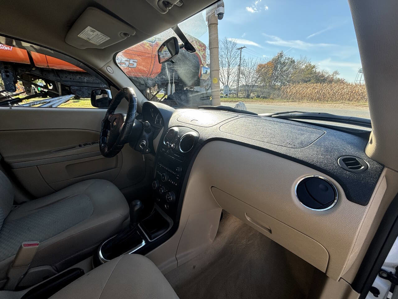 Used 2010 Chevrolet HHR LT image 18