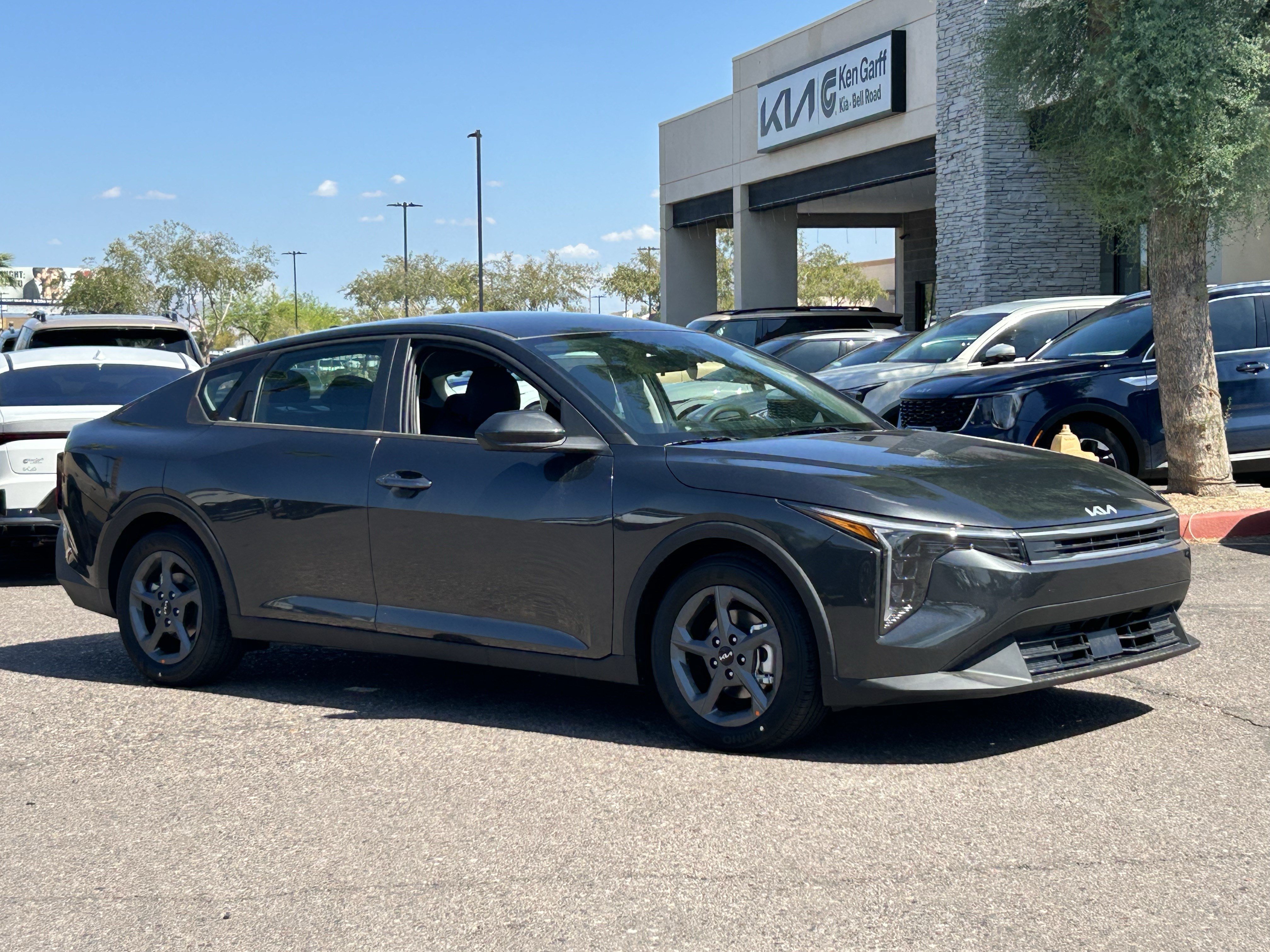 New 2026 Kia K4 FWD image 31