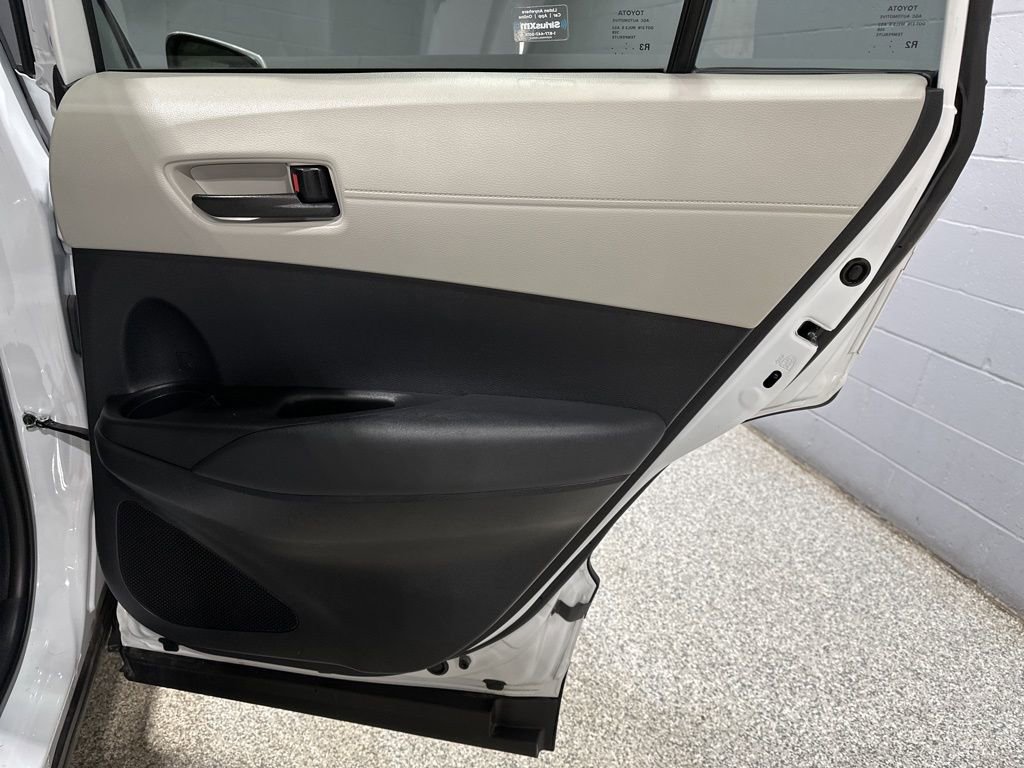 Certified 2023 Toyota Corolla Cross LE image 19