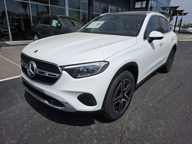 New 2026 Mercedes-Benz GLC 300 image 2