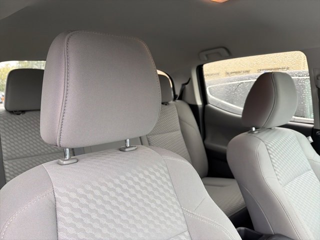 Used 2022 Toyota Tacoma SR5 w/ Technology Package image 29