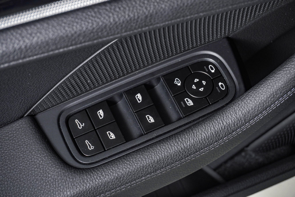 New 2026 Porsche Panamera 4 AWD/4WD image 26