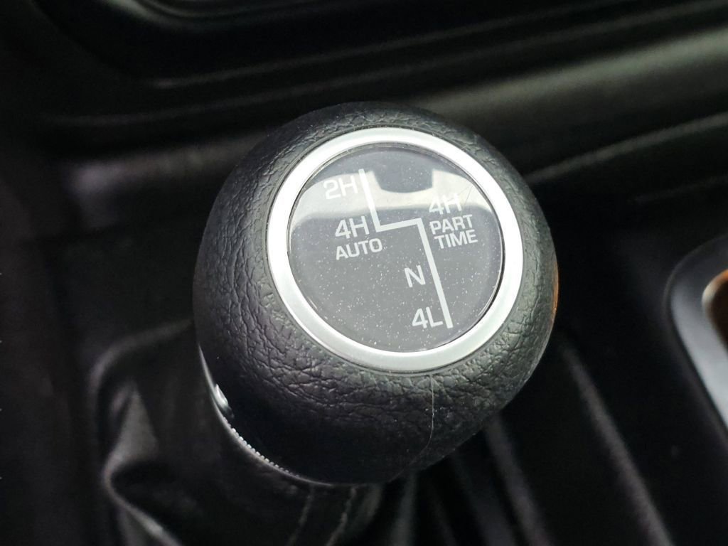 Used 2023 Jeep Gladiator Sport AWD/4WD image 9