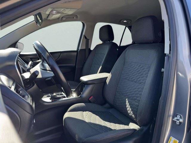 Used 2018 Chevrolet Equinox LT FWD image 21