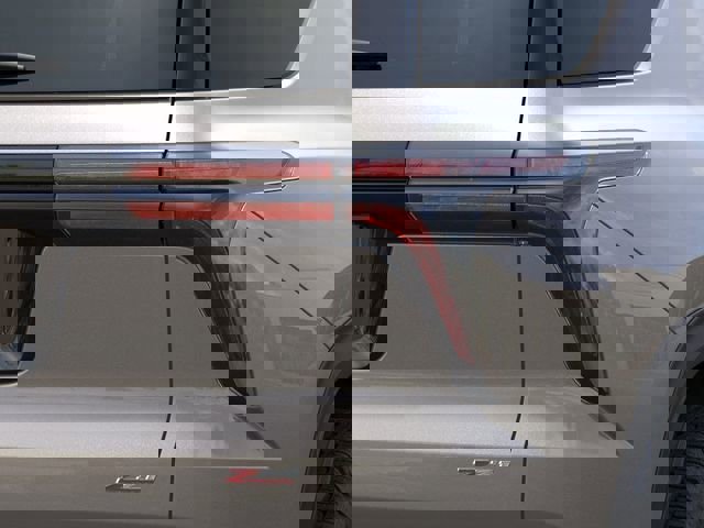 New 2026 Chevrolet Traverse Z71 w/ Enhanced Driving Package image 11