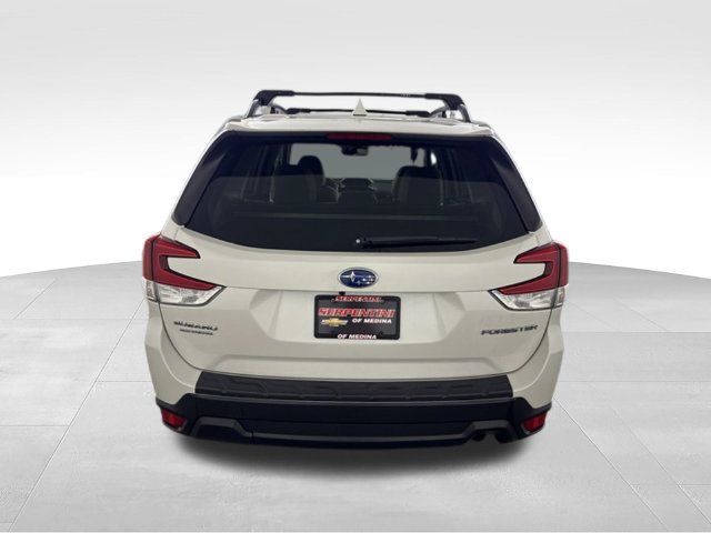 Used 2019 Subaru Forester Premium AWD/4WD image 7