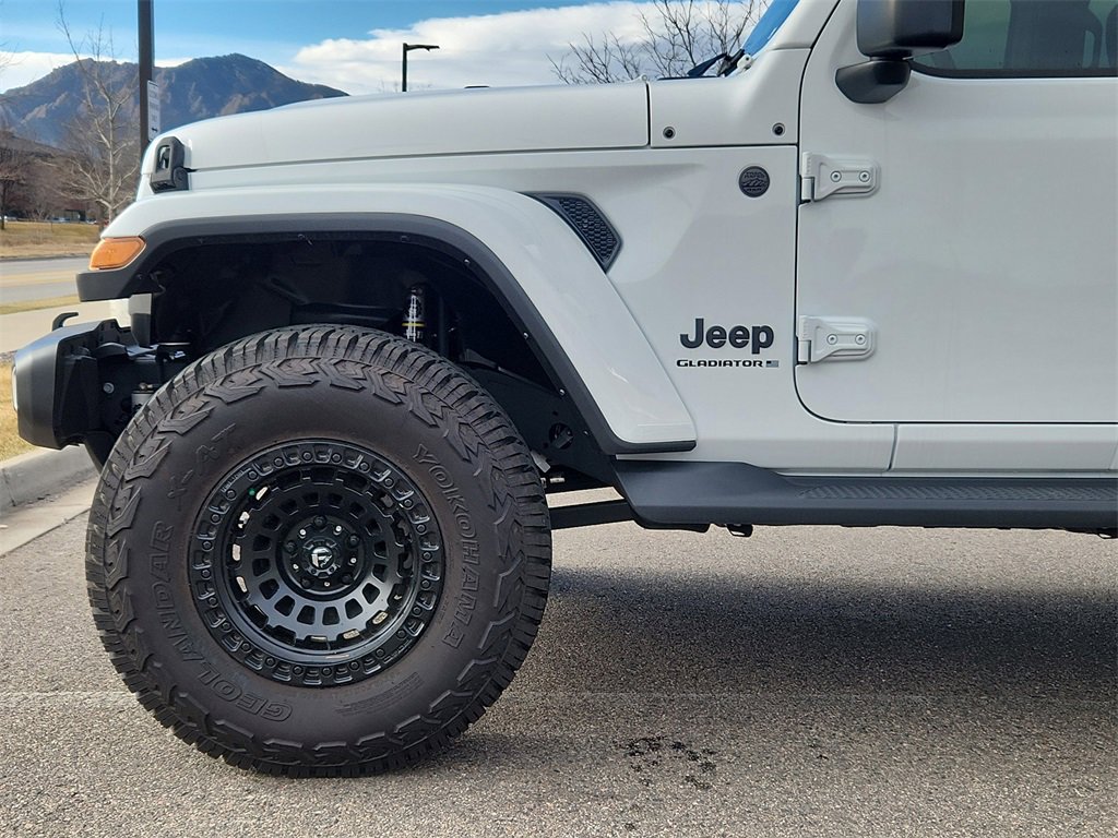 New 2024 Jeep Gladiator Sport image 5