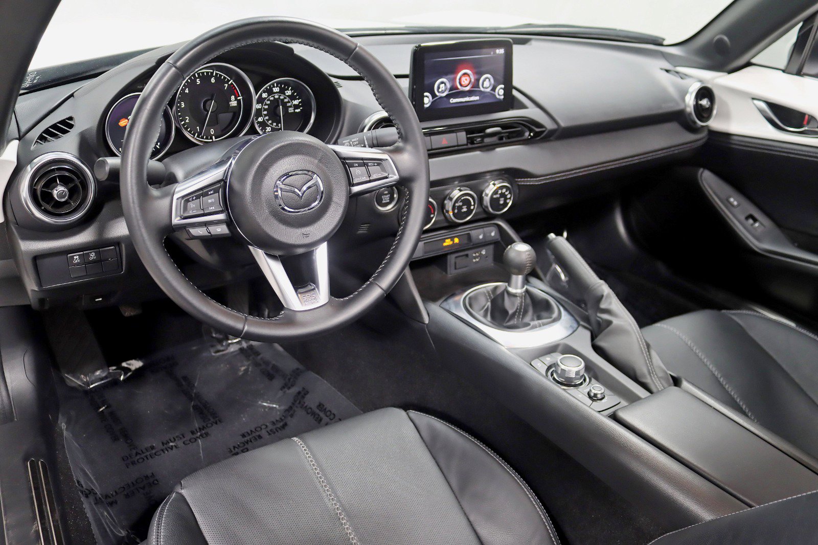 Used 2023 MAZDA MX-5 Miata Grand Touring RWD image 15