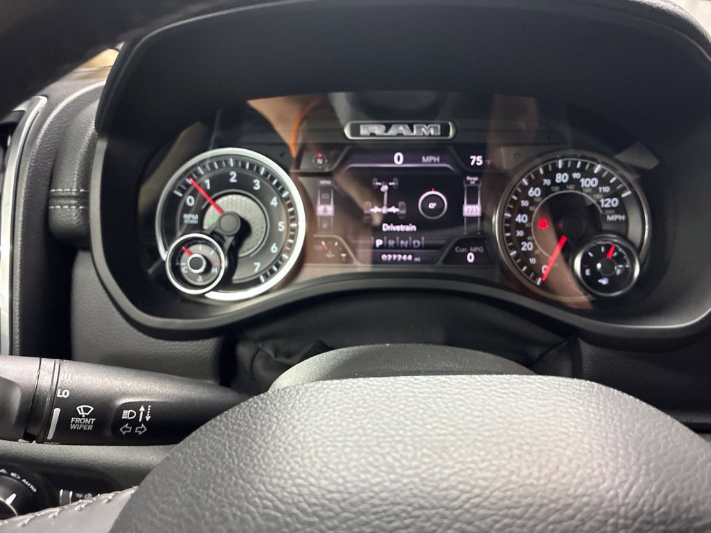Used 2021 RAM 1500 Laramie AWD/4WD image 17