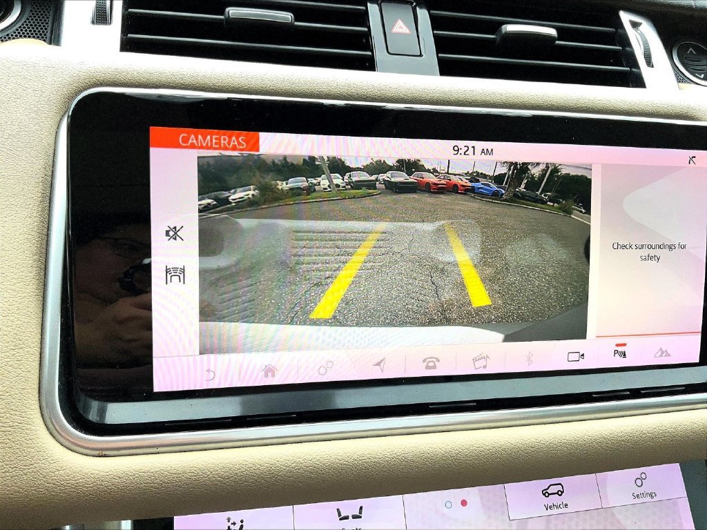 Used 2018 Land Rover Range Rover Sport HSE AWD/4WD image 14