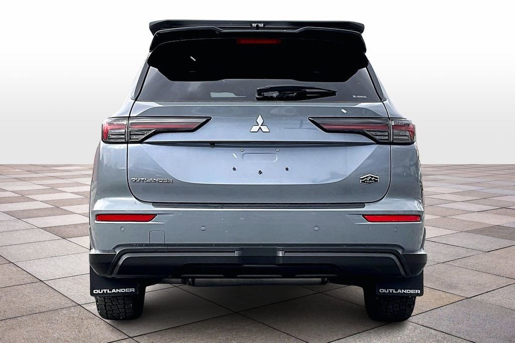 New 2026 Mitsubishi Outlander Trail Edition image 4